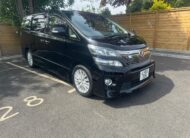 2013 Toyota Vellfire Twin sunroof 8 seater