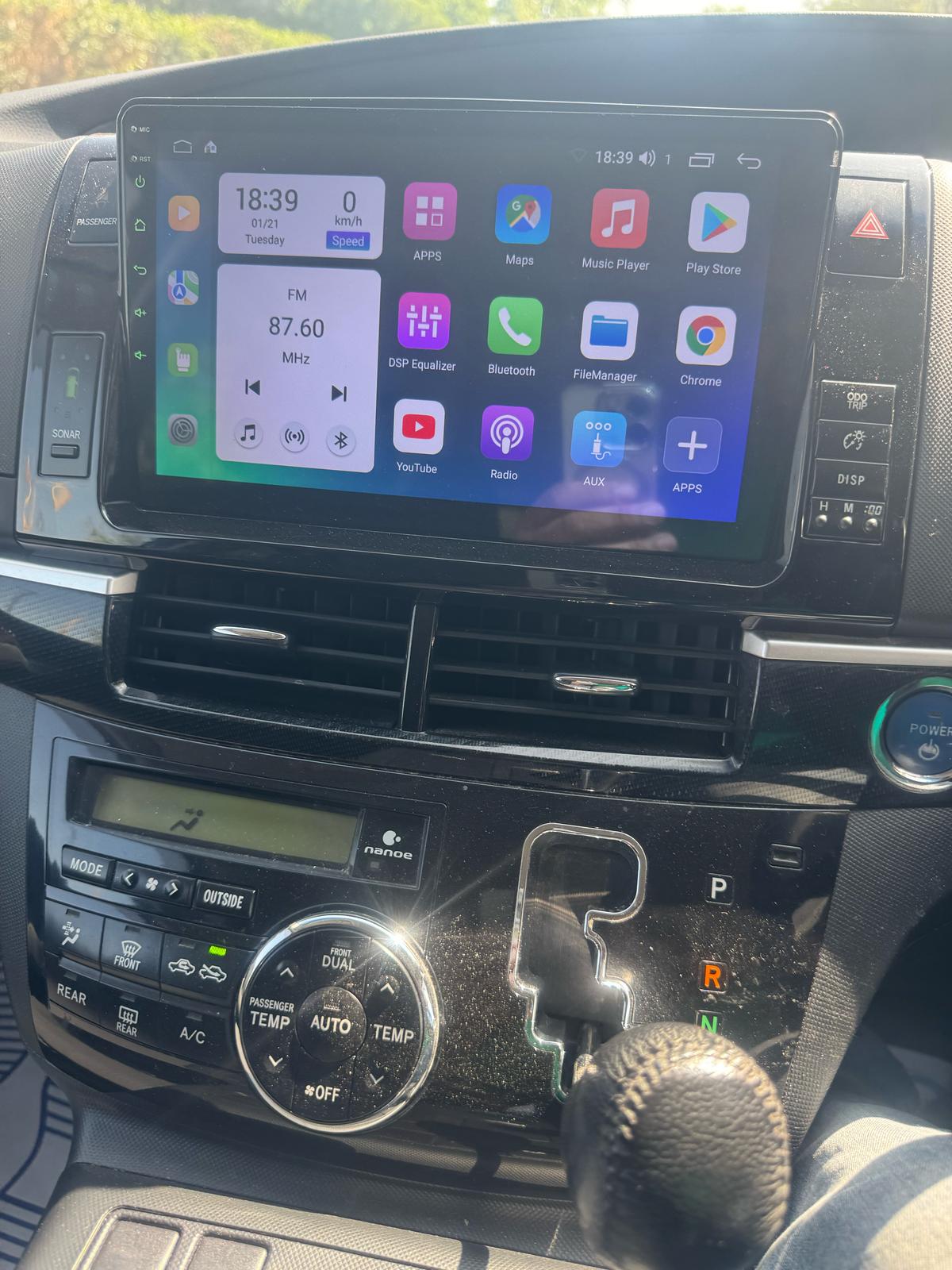 2015 Toyota estima 2.4 l hybrid