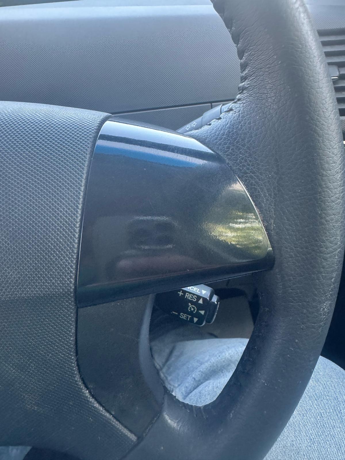 2015 Toyota estima 2.4 l hybrid