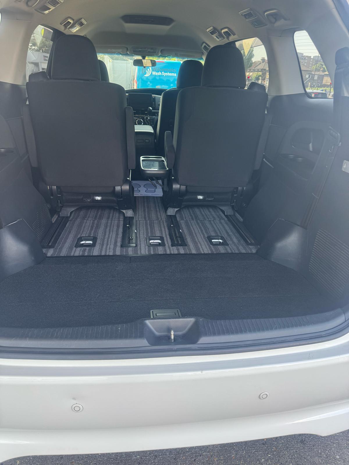 2015 Toyota estima 2.4 l hybrid