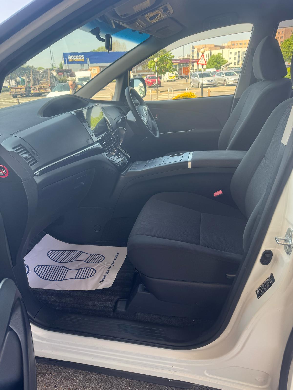 2015 Toyota estima 2.4 l hybrid