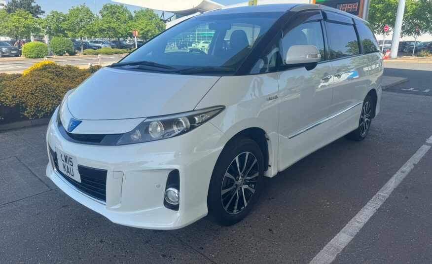 2015 Toyota estima 2.4 l hybrid