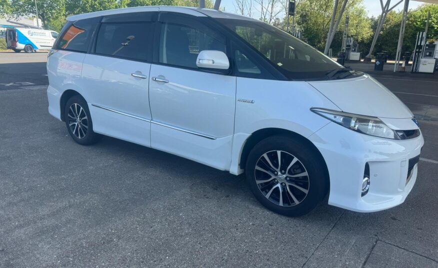 2015 Toyota estima 2.4 l hybrid