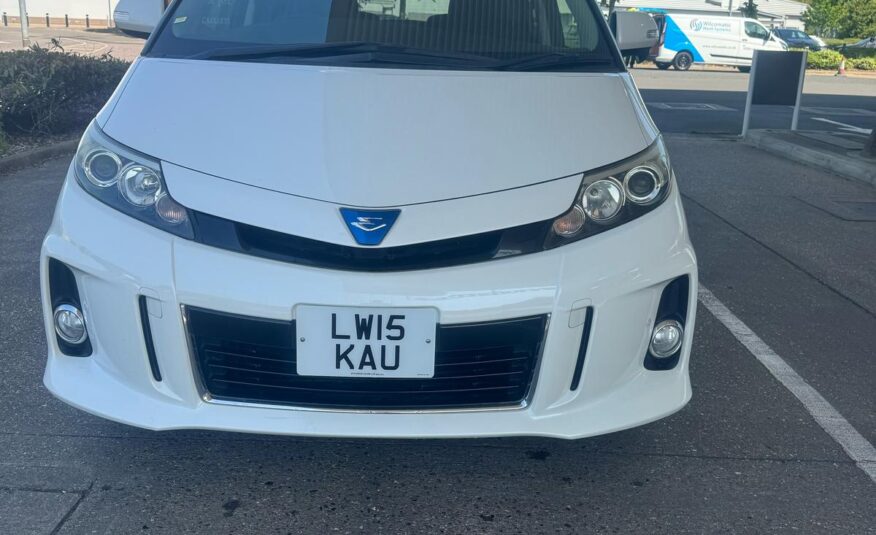 2015 Toyota estima 2.4 l hybrid