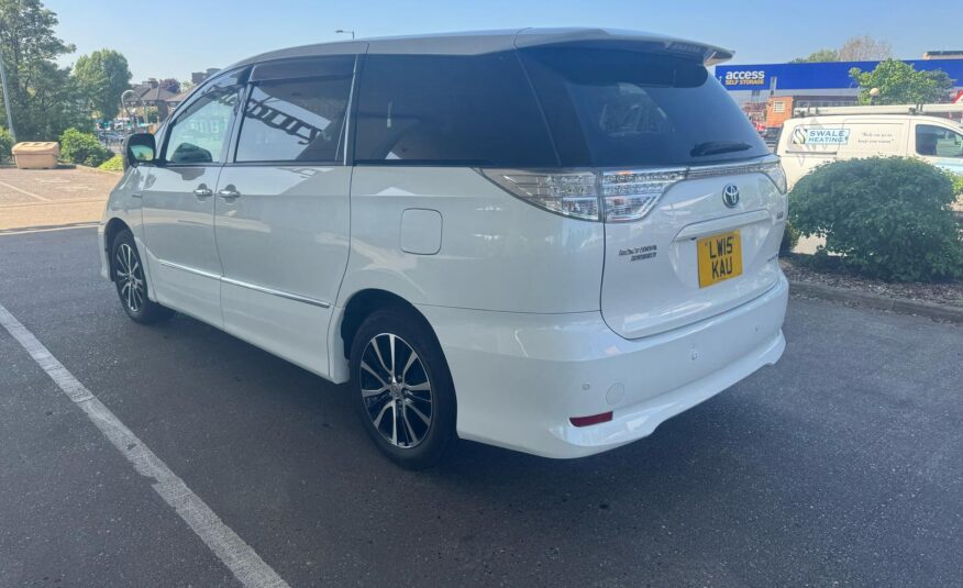 2015 Toyota estima 2.4 l hybrid